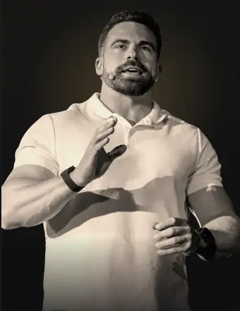 Miguel Navarro, creador de Superhumano